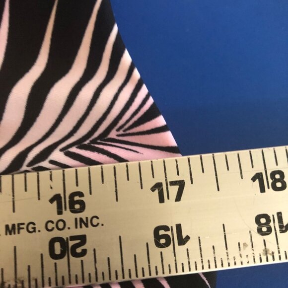 DKNY Halter Swimsuit Women XL UPF Bathing Suit 1 PC Floral Beach Pool $118 NWT - Picture 8 of 9